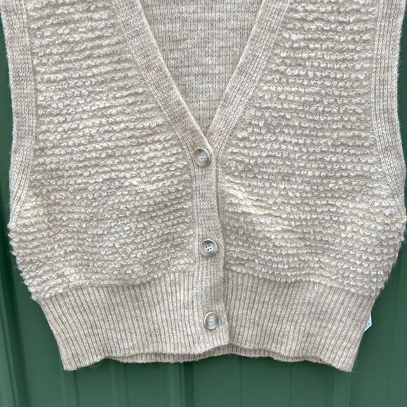 Women’s Juniors Ultra Soft Comfy Sweater Vest Size XL - Picture 3 of 4